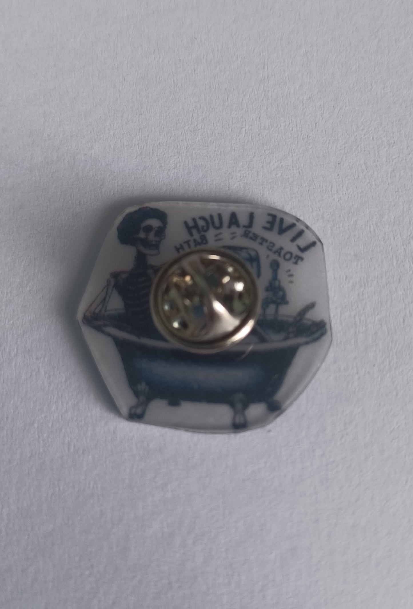 Pin Badge - Live Laugh Toaster Bath